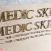 Chữ inox vàng gương Medic Skin