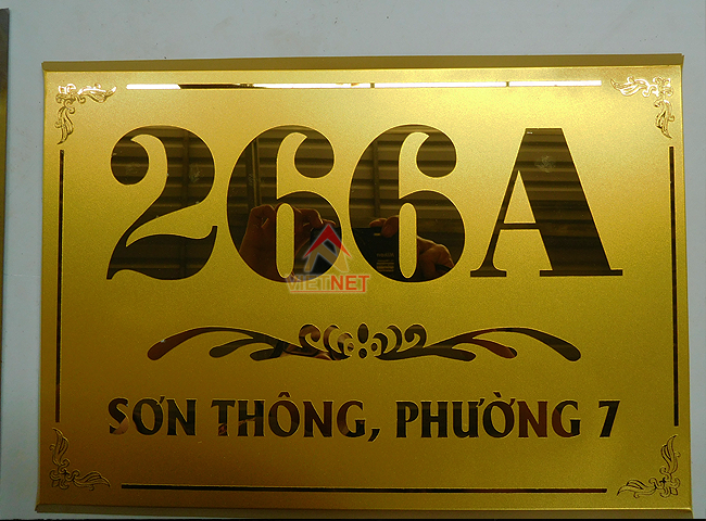 bang-an-mon-kim-loai-bang-so-nha-266a-son-thong