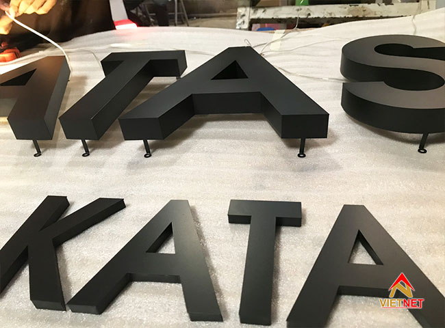 Chữ inox sơn hấp nhiệt cho Kata Studio