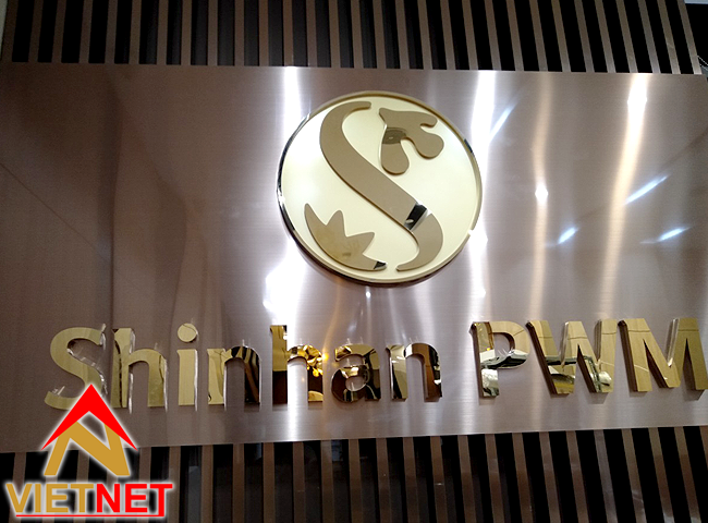 bảng hiệu chữ inox vàng Shinhan bank