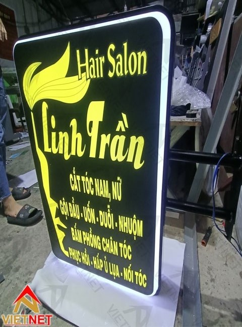 Hộp đèn mica hút nổi Linhs Trần Hair Salon