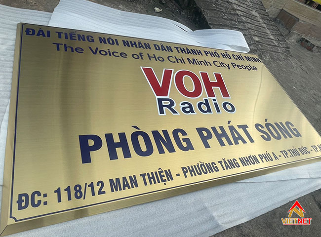 Làm bảng ăn mòn kim loại cho Radio VOH
