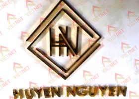 Gia công chữ inox và logo livestream Huyền Nguyễn