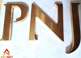 Gia công chữ inox liền cạnh thương hiệu PNJ