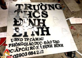 Bảng hiệu chữ inox trắng Trường THCS Định Bình Cà Mau