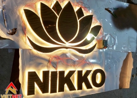 Chữ inox vàng gương và logo Nikko