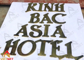 Gia công chữ nổi đồng Kinh Bắc Asia Hotel