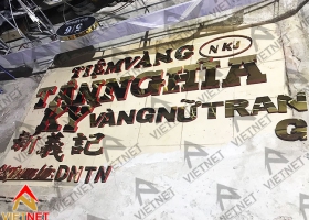 Bảng hiệu chữ nổi inox DNTN Tiệm Vàng Tân Nghĩa Ký